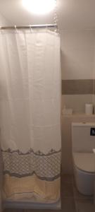 Kúpeľňa v ubytovaní Apartamento SUERTE con vistas a la playa San Antonio de Cullera