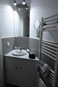 Koupelna v ubytování Palamidi view newly constructed apartment + 28 fotografií