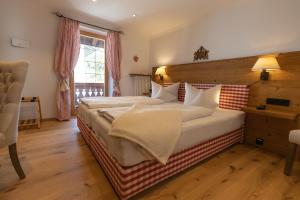 Fotografie z fotogalerie ubytování Hotel garni Reiffenstuel v destinaci Rottach-Egern