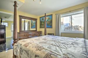 Gallery image of Freeport Guesthouse - Walk to Nautical Mile! in Freeport