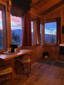 Nespecifikovaný výhled na hory nebo výhled na hory při pohledu z bed and breakfast