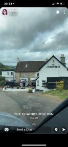 Chainbridge Riverside Inn