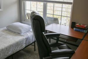 The fitness center and/or fitness facilities at Entire Cozy Nest Minutes From Dulles Airport