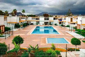 Bazén v ubytovaní New Apartment In Tenerife alebo v jeho blízkosti