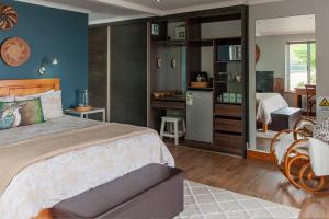 Nhà bếp/bếp nhỏ tại Accommodation Mossel Bay Garden Route