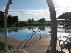 Bazén v ubytování Agriturismo Trebis nebo v jeho okolí
