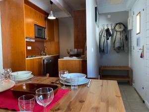 Kuchyň nebo kuchyňský kout v ubytování Acogedora Buardilla duplex 6 pax