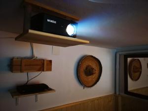 TV a/nebo společenská místnost v ubytování Finca Pil - Casa rural con piscina