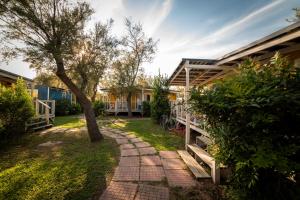 Vonkajšia záhrada v ubytovaní Club del Sole Vigna sul Mar Family Collection