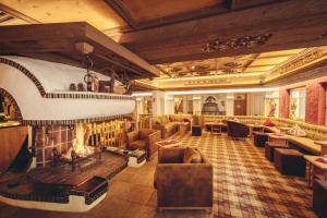 Część wypoczynkowa w obiekcie Hotel Neuhintertux