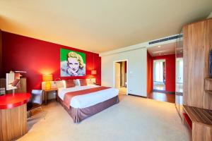 Postel nebo postele na pokoji v ubytování Clarion Congress Hotel Bratislava