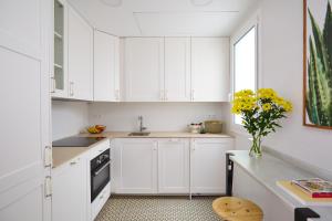 A kitchen or kitchenette at Casa Cosi - El Farro 3 Még 9 kép