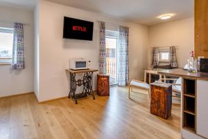 Kuchnia lub aneks kuchenny w obiekcie Apartment Lannach