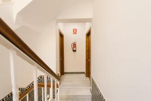 Imagen de la galería de T1, Tirso de Molina, apartamento luminoso y tranquilo, en Sevilla