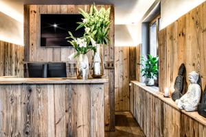 Kuchyň nebo kuchyňský kout v ubytování ALMMONTE SENSUM SUITES Boutique Hotel