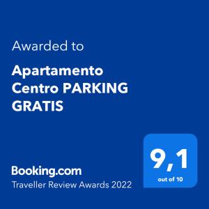 コルドバにあるApartamento Centro PARKING GRATISの予約センターの駐車場網にメールを送信した青い看板