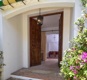 Fotografia z galérie ubytovania Spacious Andalusian-inspired Villa with Scenic Views v Marbelli