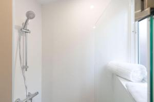 Łazienka w obiekcie Plaza Nueva Deluxe Suite by Valcambre