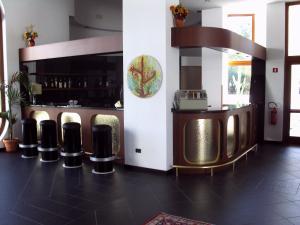 Lounge atau bar di Pizzomunno Vieste Palace Hotel