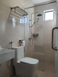 Baðherbergi á T SQUARE HOTEL (IPOH)
