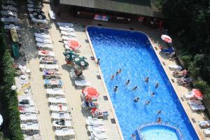 The swimming pool at or close to Sunny Varshava Hotel