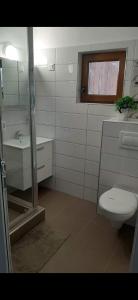 Gallery image of Cazare Folea Central in Baile Felix +11 photos