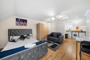 Lt Properties Luxury studio apartment Central Luton