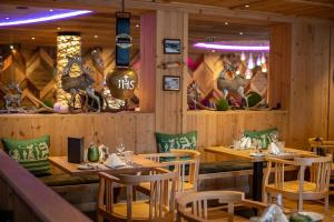 Restaurace v ubytování Superior Sport und Familienresort Alpenblick