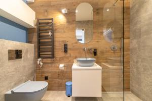 Łazienka w obiekcie Luksusowy Apartament Enklawa pod Skrzycznem z sauną i bilardem - Dream Apart