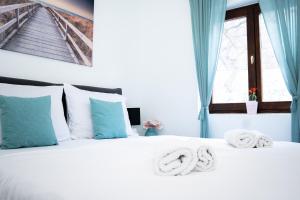 Posteľ alebo postele v izbe v ubytovaní Villa Pag Dubrava Relax with Pool