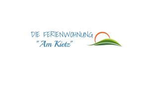 a sign with the text hebrewing i am kiki at Die Ferienwohnung "Am Kietz" in Schwedt