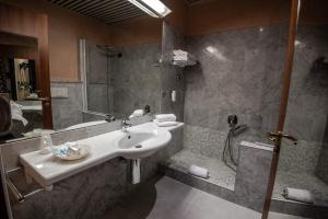 Koupelna v ubytování Hotel Petra