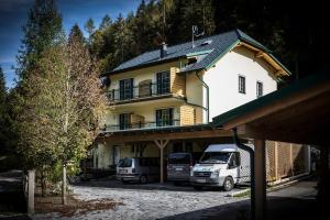 Budova, kde se apartmán nachází