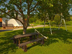 Photo de la galerie de l'établissement Holiday Home Božičević, à Rakovica