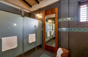 Koupelna v ubytování Viveda Wellness Resort