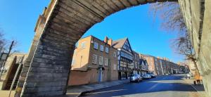 Φωτογραφία από το άλμπουμ του Deva Leisure στο Τσέστερ