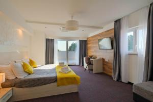 Gallery image of Hotel Bor in Krk