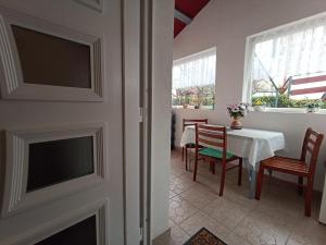 Zdjęcie z galerii obiektu Hukic A2 And A1 w Fažanie