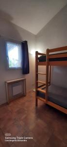 Postel nebo postele na pokoji v ubytování MARINES DU ROUSSILLON Villa en duplex très calme en résidence privée avec piscine - M65