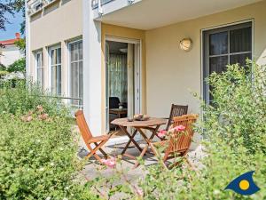 Ein Garten an der Unterkunft Villen am Goethepark, Villa Christiane, Whg. 04 - Lena