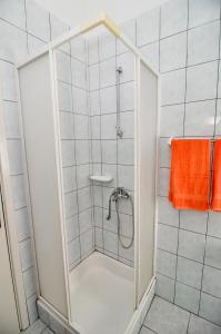 Bilik mandi di Apartments Marta - Zadar