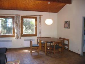 Dining area in A villát