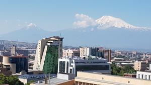 Üldine mäevaade või majutusasutusest Pride Properties welcomes you at 17 Buzant St 11-166 Yerevan Armenia pildistatud vaade