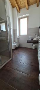Koupelna v ubytování Elements B&B