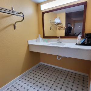Gallery image of Olympic Inn & Suites Port Angeles in Port Angeles +21 photos