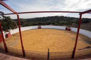 Fotografie z fotogalerie ubytování Hacienda Cantalapiedra v destinaci El Ronquillo