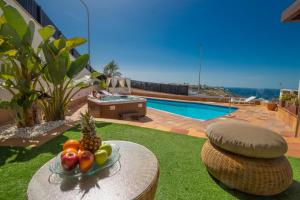 The swimming pool at or close to Villa Amadores n2