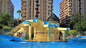 Basen w obiekcie Apartamento Estudio Ruymar Jupiter lub w pobliżu