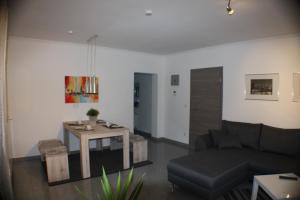 O zonă de relaxare la Apartment 60 m² in Elsdorf-Heppendorf