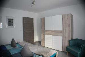 Posezení v ubytování Apartment 60 m² in Elsdorf-Heppendorf